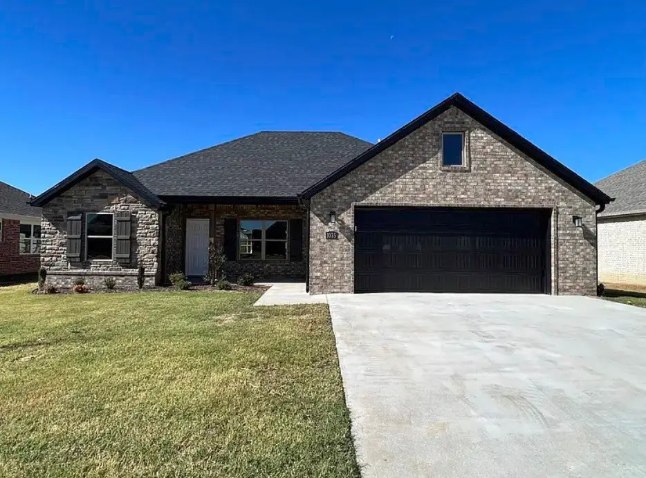 1035 Fair Oaks, Tontitown, AR 72762 - Image #1