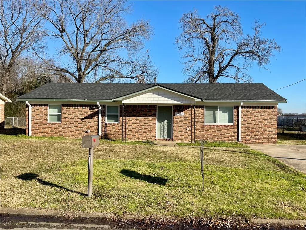 1307 S Ithaca Avenue, Russellville, AR 72802 - Image #1