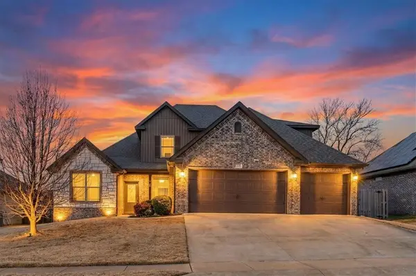 1218 Bradley Street, Centerton, AR 72719