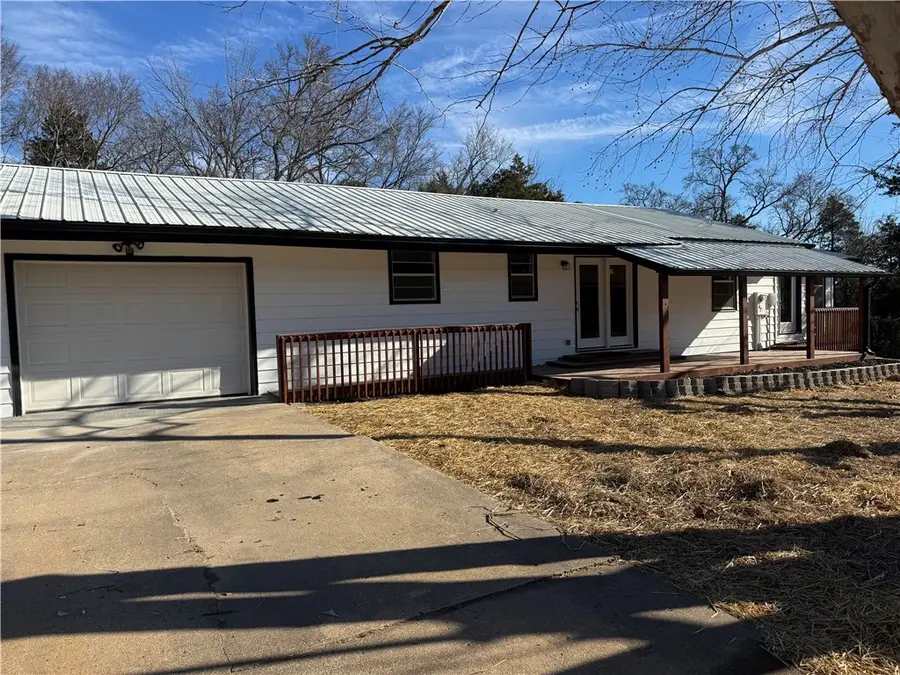 501 E Pine Street, Diamond City, AR 72644 - Image #2
