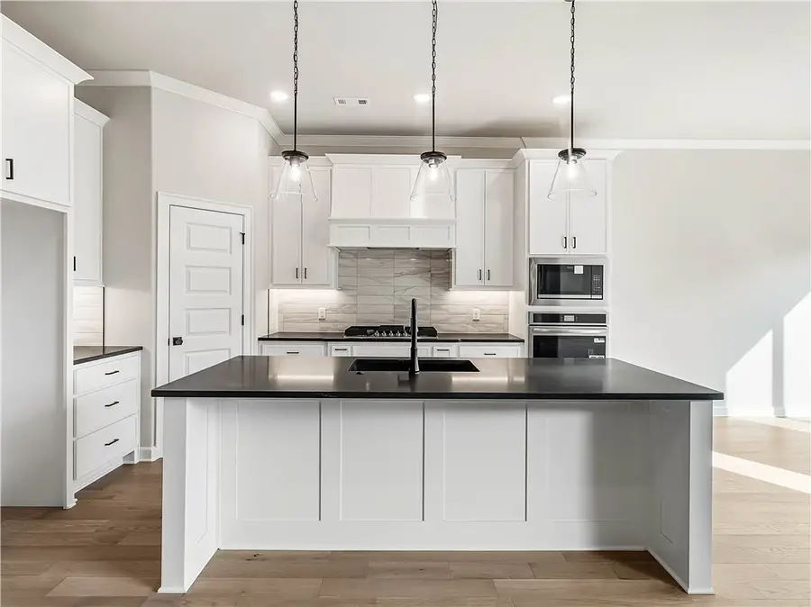 1509 Lookout Lane, Cave Springs, AR 72718 - #3