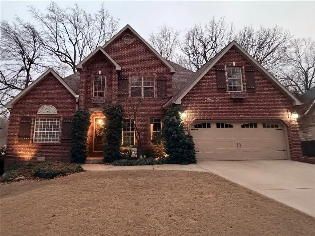 2712 Taylor Drive, Harrison, AR 72601 - Image #1