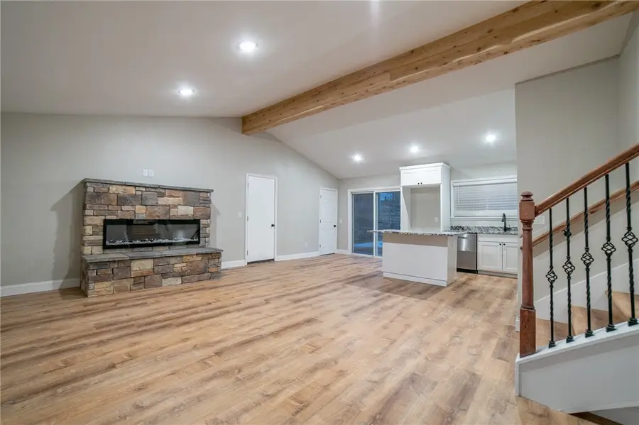 1647 E Carolyn Drive, Fayetteville, AR 72701 - Image #2