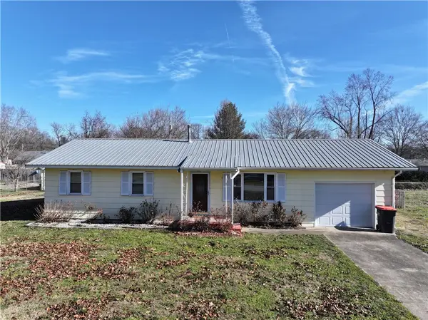 1105 Sapp Street, Cassville, MO 65625