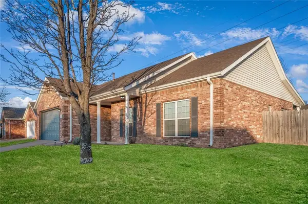 1506 N Cannondale Drive, Fayetteville, AR 72704