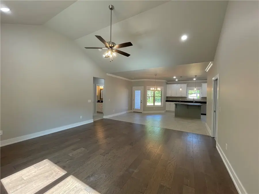 10 Lathrop Lane, Bella Vista, AR 72715 - #2