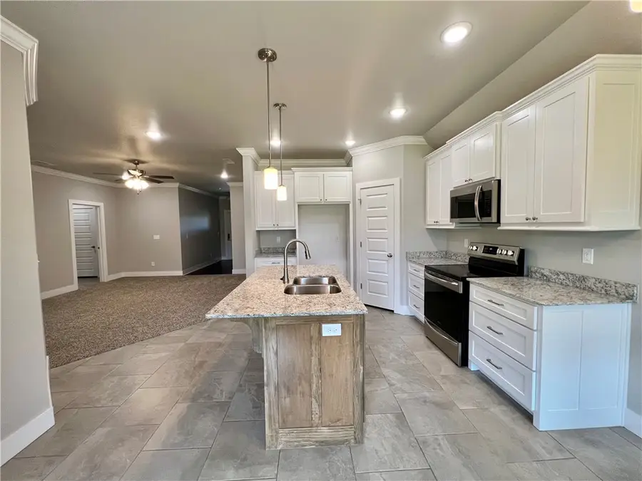 1803 E Hudson Drive, Siloam Springs, AR 72761 - Image #3