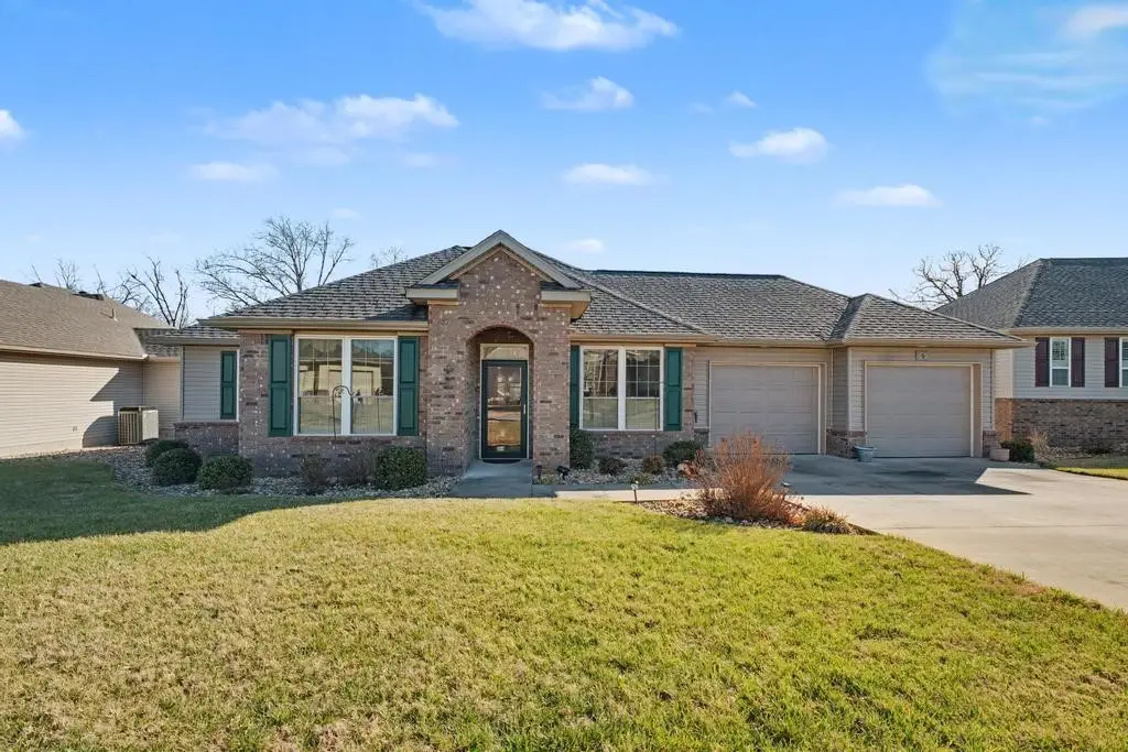 6 Parkridge Drive, Bella Vista, AR 72715 - Image #1