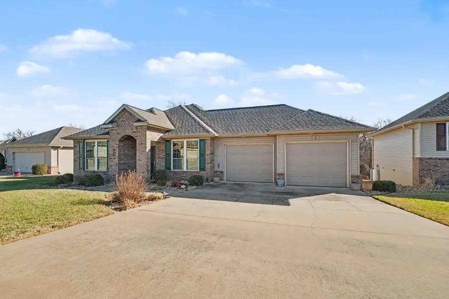 6 Parkridge Drive, Bella Vista, AR 72715 - Image #2