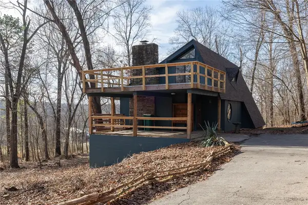 2485 Countrywood Lane, Tontitown, AR 72704