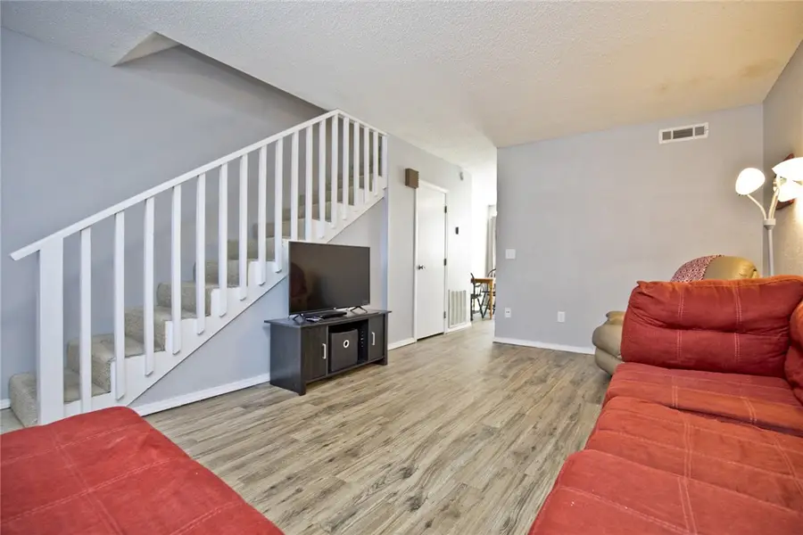 1370 N Oakland Avenue #7, Fayetteville, AR 72703 - Image #3