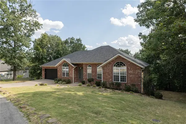 7 Stratfield Lane, Bella Vista, AR 72714