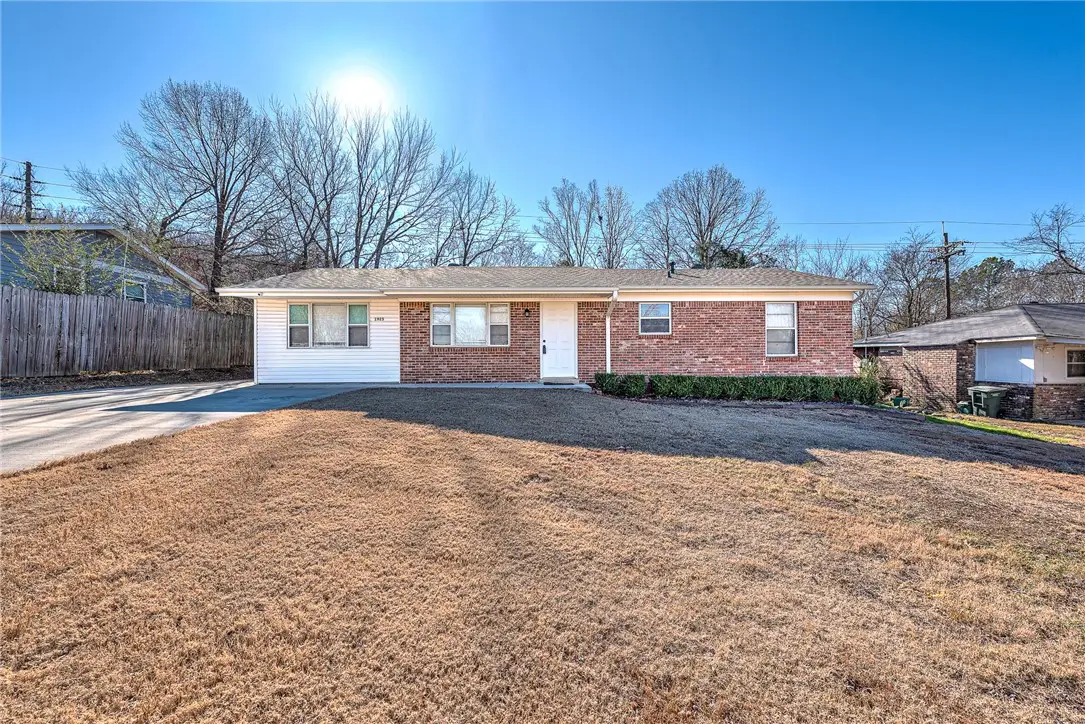 1925 S Custer Lane, Fayetteville, AR 72701 - Image #1