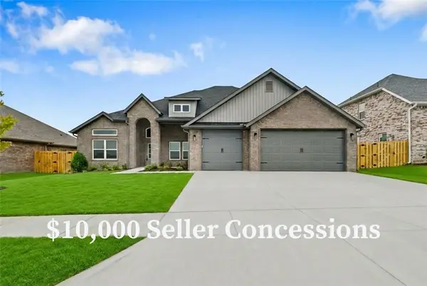 2416 Salmon Street, Pea Ridge, AR 72751