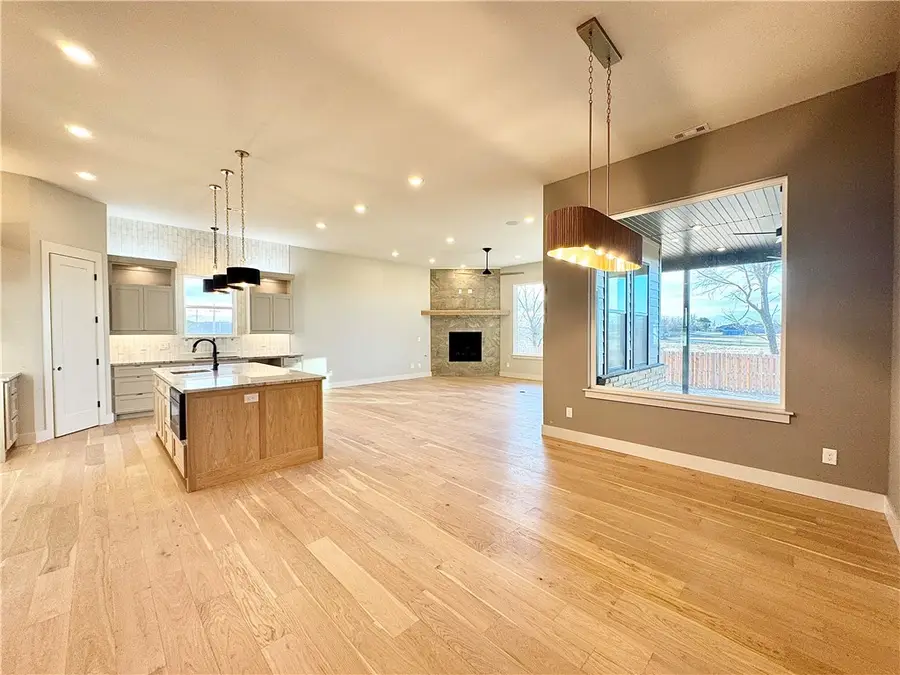 831 Greenhorn Street, Bentonville, AR 72712 - Image #2