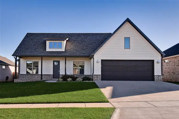 901 Petit Jean Street, Prairie Grove, AR 72753