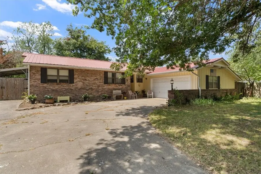 404 Henryetta, Springdale, AR 72762 - Image #3