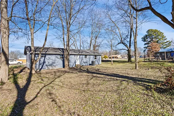 909 3rd Place, Russellville, AR 72801