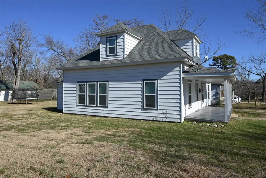 602 E Church Avenue, Berryville, AR 72616 - Image #2