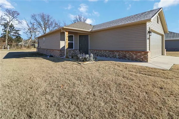 696 Saydi Street, Elkins, AR 72727