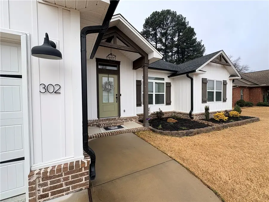 302 Promenade Circle, Russellville, AR 72801 - Image #3