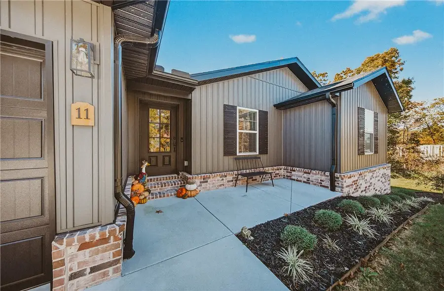 11 Kirkliston Lane, Bella Vista, AR 72715 - #3