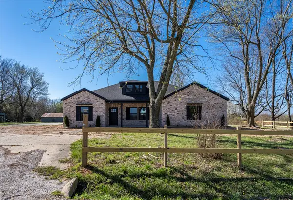 11161 S Old Cincinnati Road, Lincoln, AR 72744