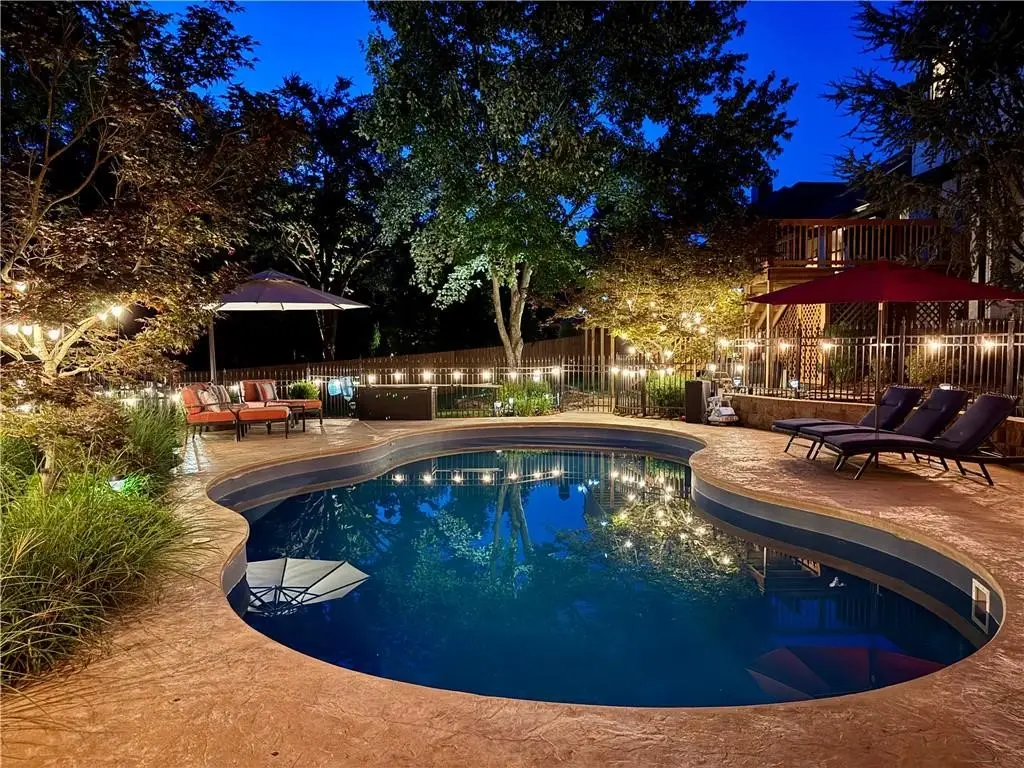 2911 N Charleston Xing, Fayetteville, AR 72703 - Image #1