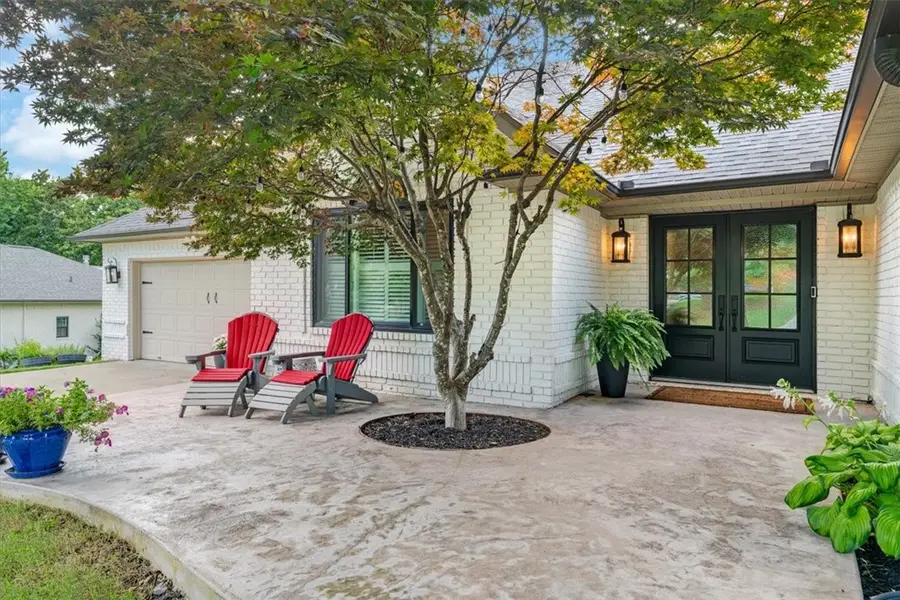 2911 N Charleston Xing, Fayetteville, AR 72703 - Image #3