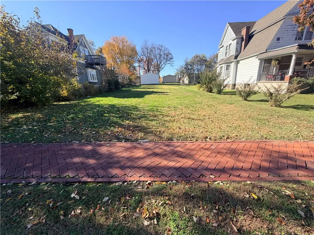 316 N Wood Street, Neosho, MO 64850 - Image #1