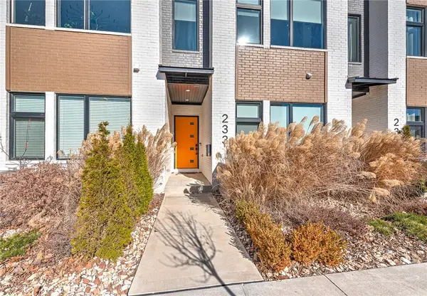 233 SE 7th Street, Bentonville, AR 72712