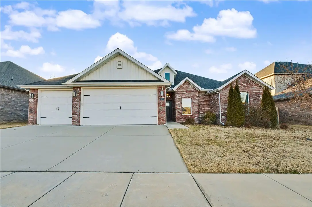 517 Sabine Pass Road, Fayetteville, AR 72704 - Image #1