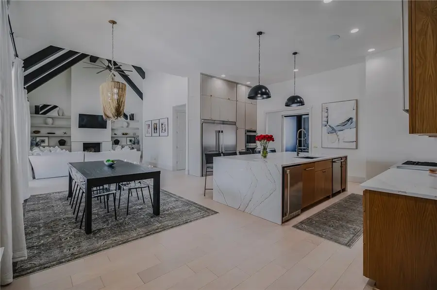 46 W Buckingham Drive, Rogers, AR 72758 - Image #2