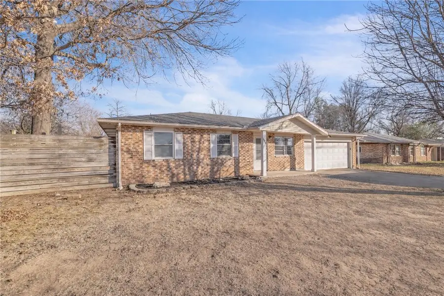 803 Gutensohn Road, Springdale, AR 72762 - Image #2