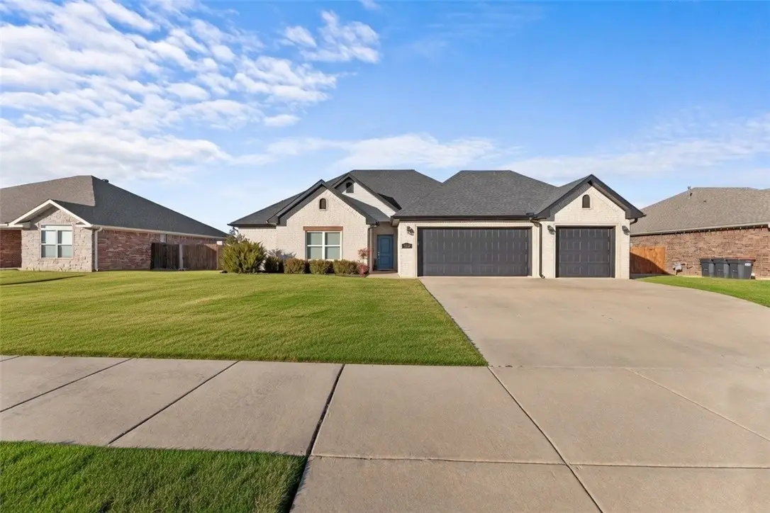 3854 Stonehenge Avenue, Springdale, AR 72764 - Image #1