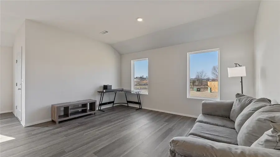 1402 S Corsac Street, Siloam Springs, AR 72761 - #3