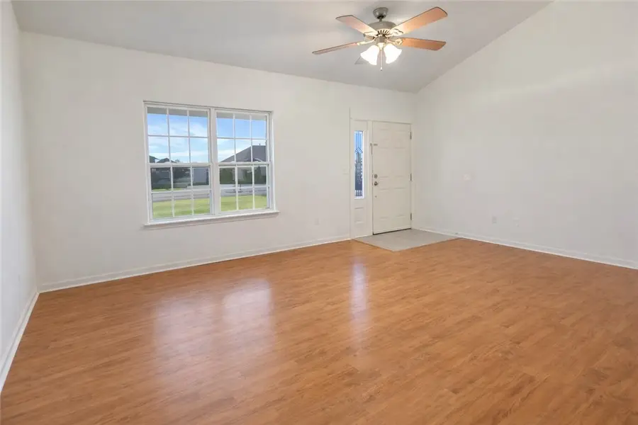 526 White Oak Street, Gentry, AR 72734 - Image #2