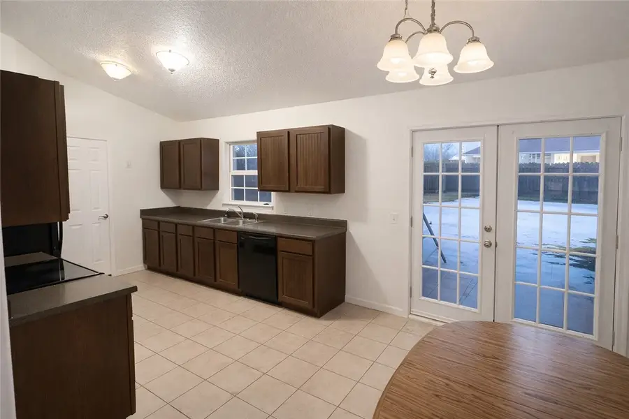 526 White Oak Street, Gentry, AR 72734 - Image #3