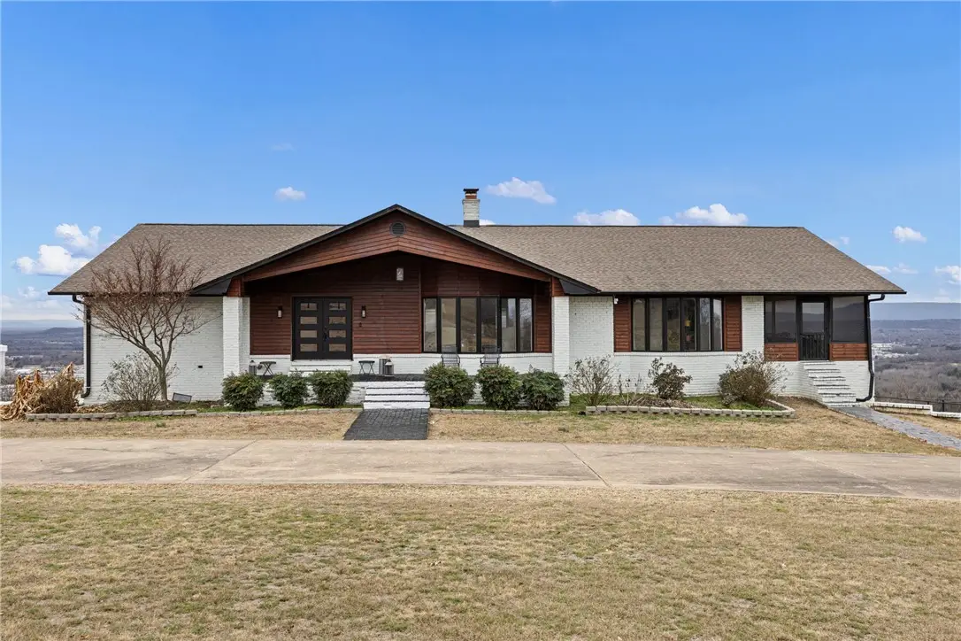 11 Bluff Drive, Russellville, AR 72802 - Image #1