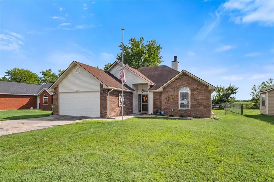397 Thompson Street, Centerton, AR 72719 - Image #2