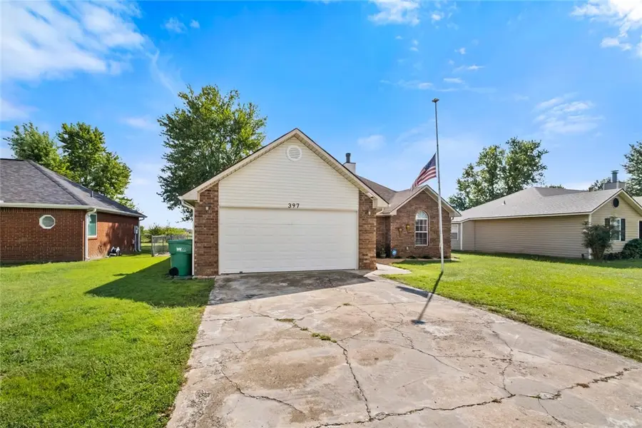 397 Thompson Street, Centerton, AR 72719 - Image #3