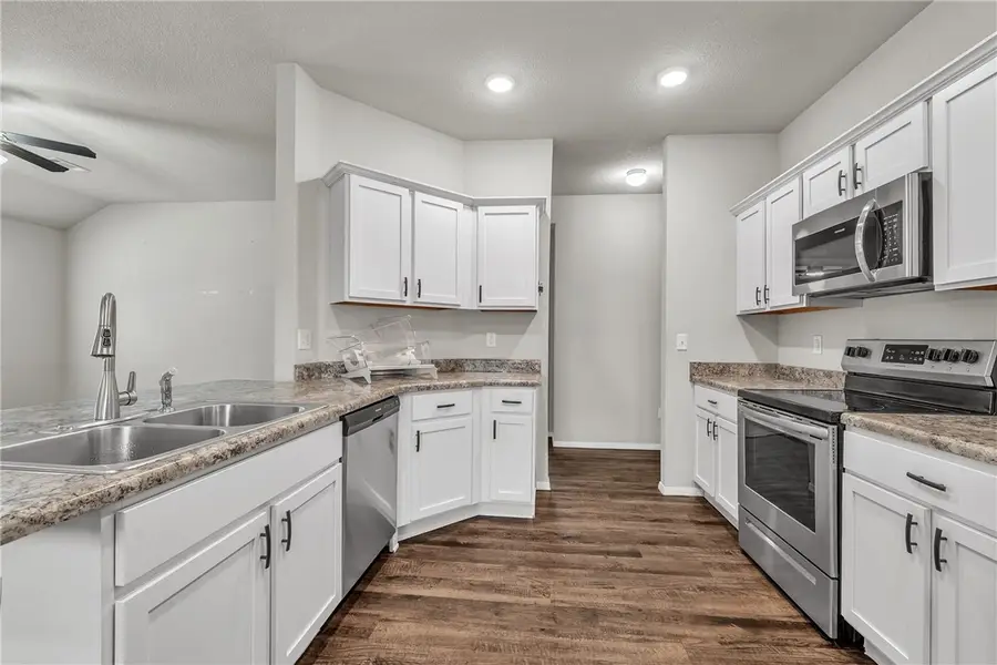 1170 S Kingfisher Lane, Fayetteville, AR 72701 - Image #2