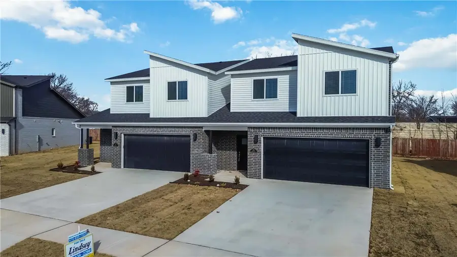 646 Sun Meadows Loop, Centerton, AR 72719 - #3