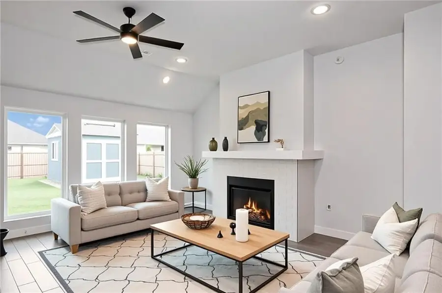 260 S Maroon Avenue, Fayetteville, AR 72704 - Image #2