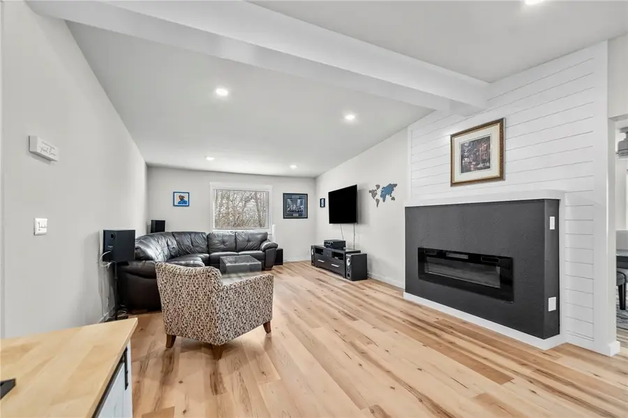 2 Purfleet Drive, Bella Vista, AR 72715 - Image #3