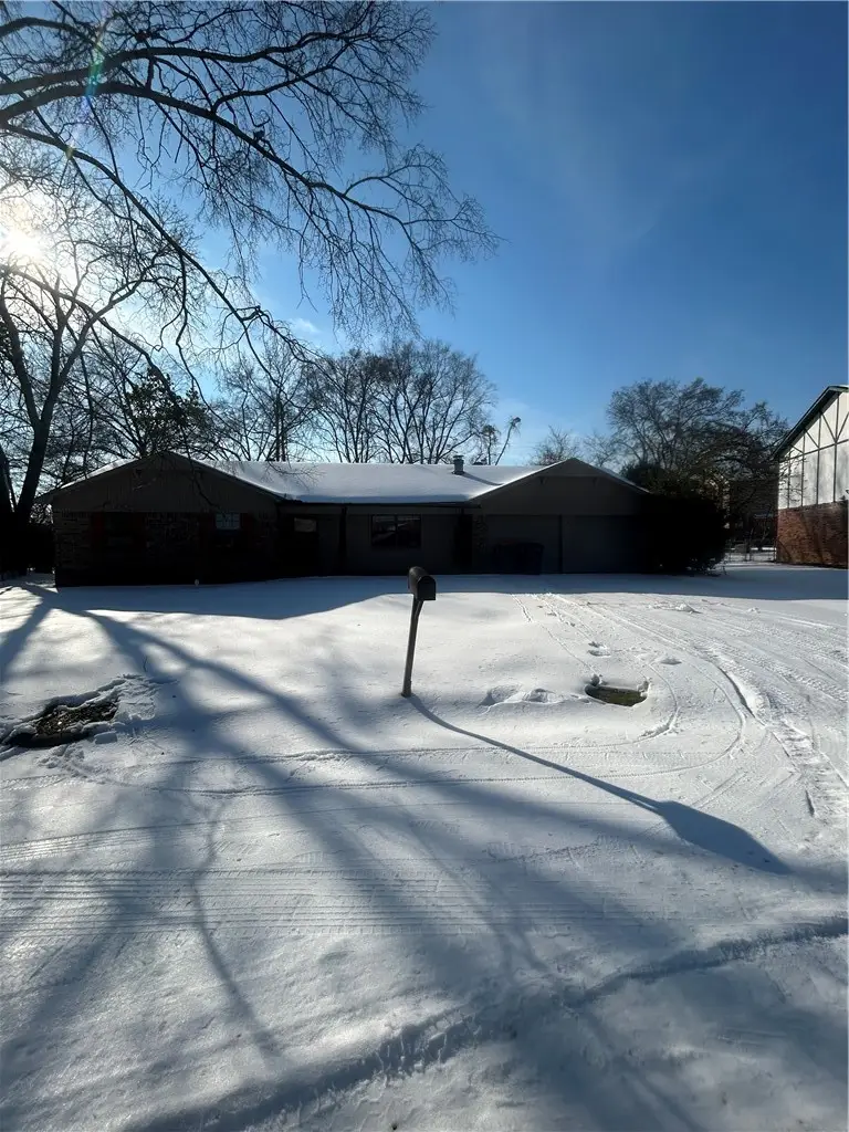 1507 N Jackson Avenue, Russellville, AR 72801 - Image #1