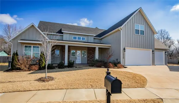 2050 Dutton Place, Fayetteville, AR 72703