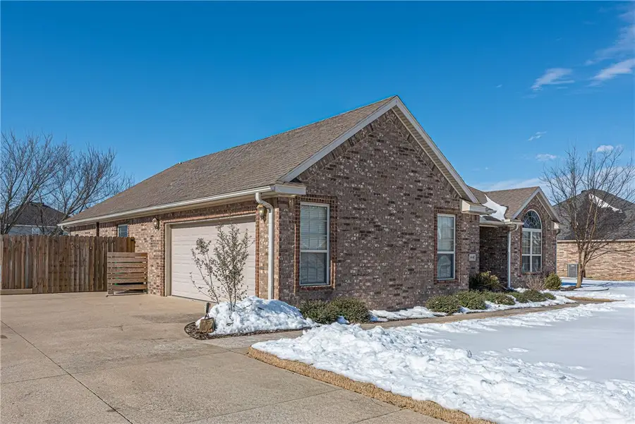 11658 E Creek Lane, Farmington, AR 72730 - Image #2