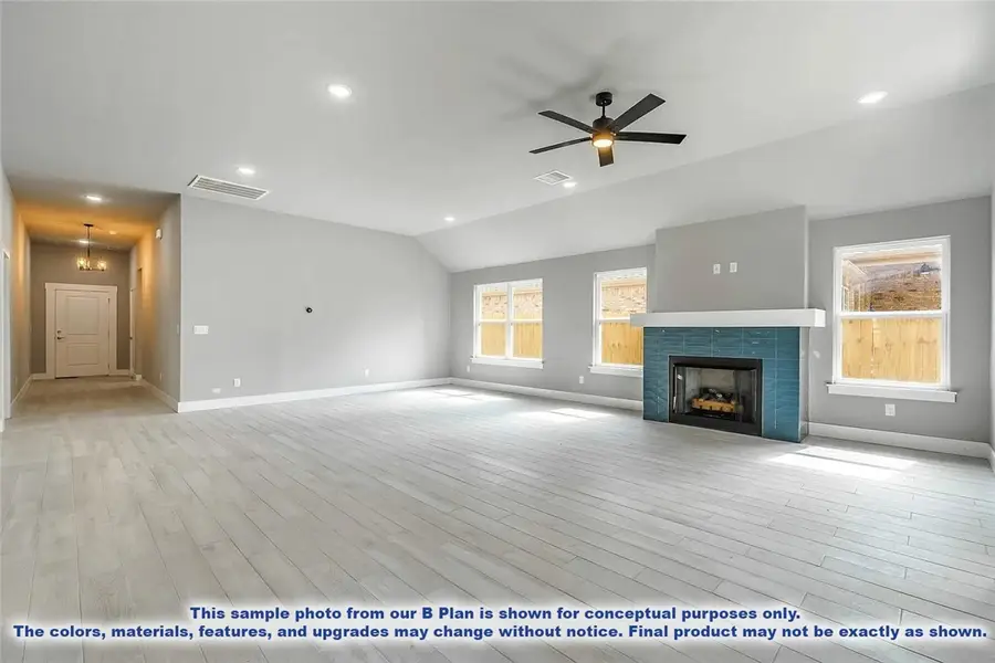 1020 Marquis Avenue, Lowell, AR 72745 - Image #2