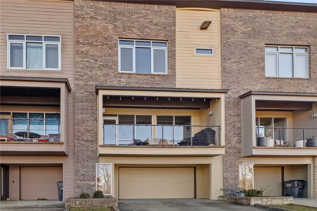 275 Noble Lane, Fayetteville, AR 72703 - Image #1